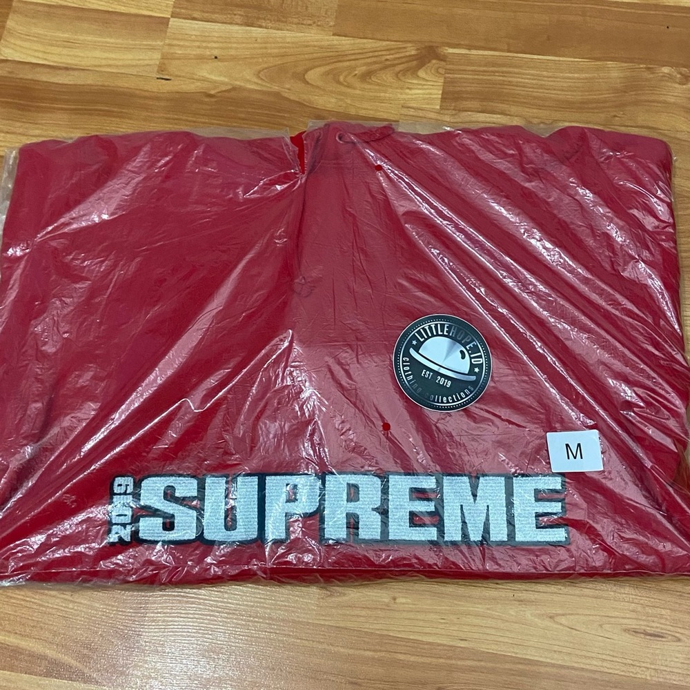 SUPREME BLOCKBUSTER 2019 SS19 HOODED SWEATSHIRT M